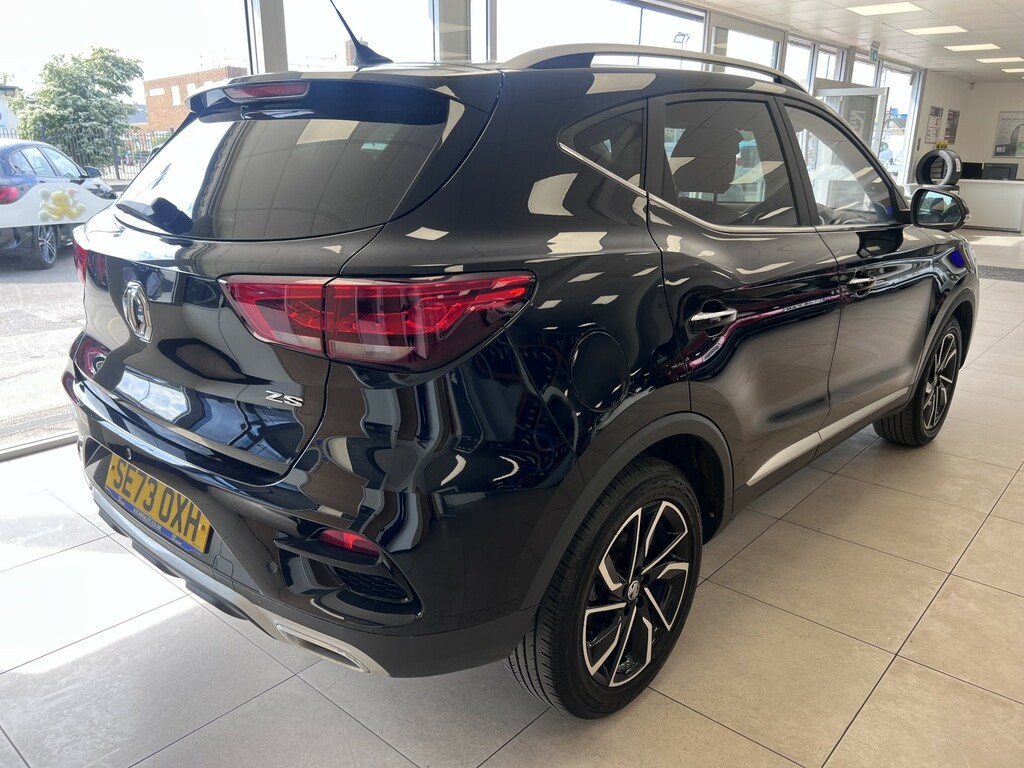 MG ZS Suv 1.5 Vti-tech Exclusive 202473 SE73OXH Black #4