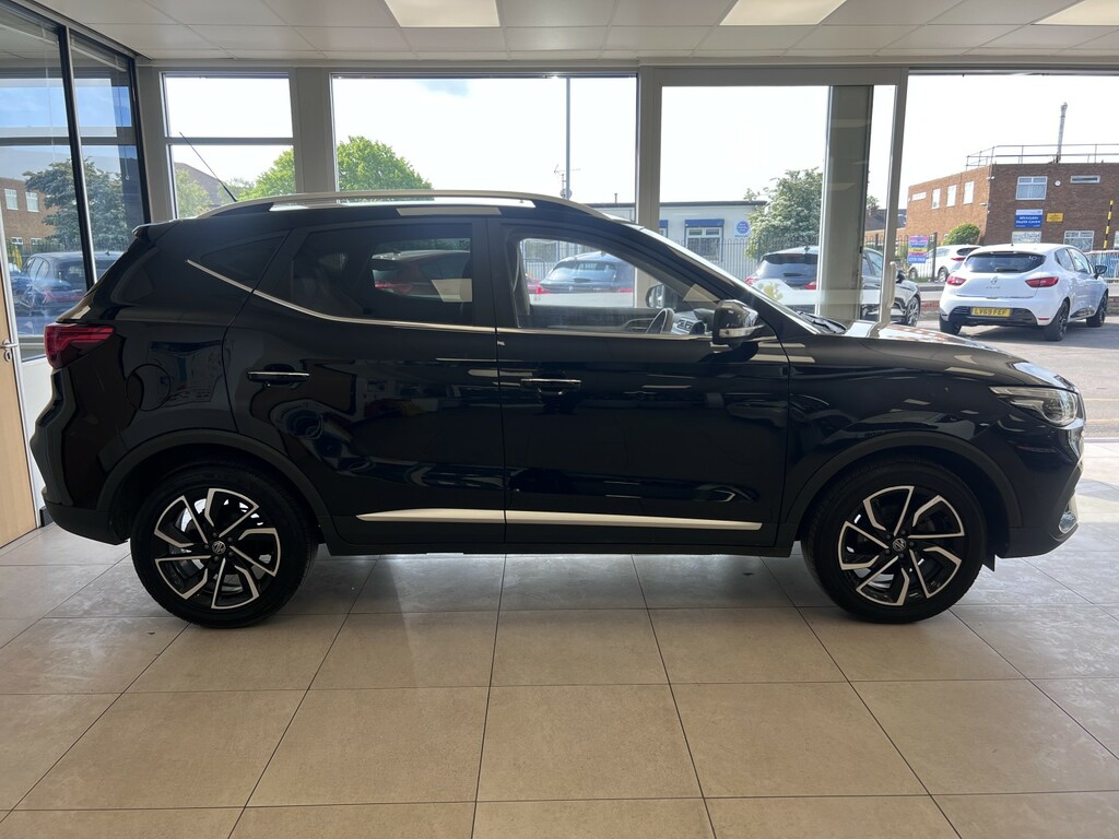 MG ZS Suv 1.5 Vti-tech Exclusive 202473 SE73OXH Black #3