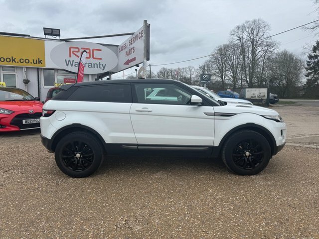 Land Rover Range Rover Evoque Sd4 Pure Tech 4Wd FG64JVZ White #3