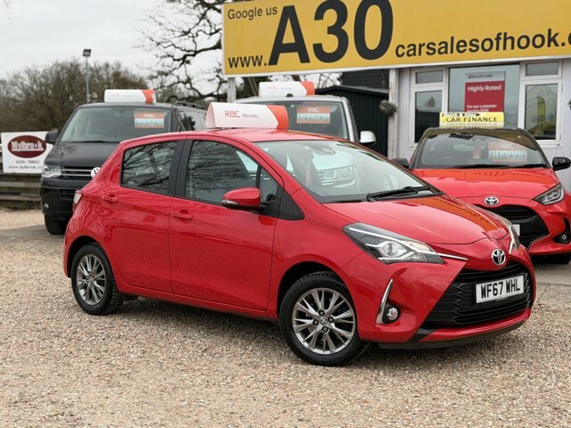 Toyota Yaris Vvt-i Icon Euro 6 Red