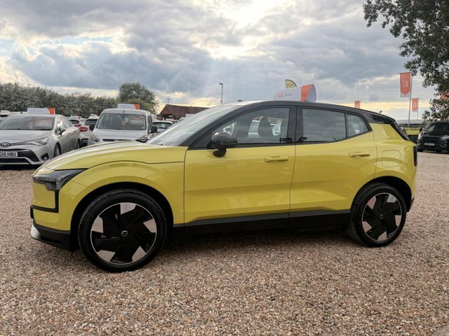 Volvo EX30 Motor Extended Range 69Kwh YG75AJY Yellow #4