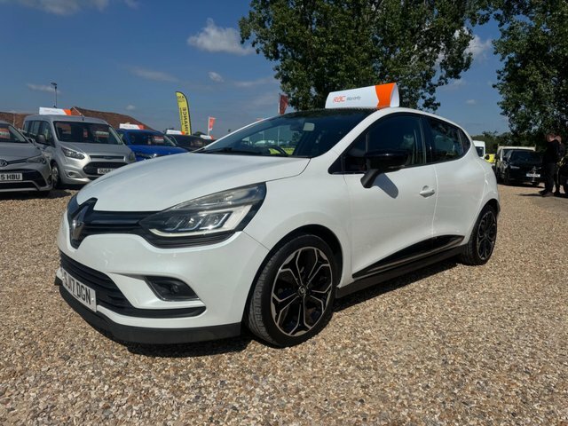 Renault Clio Dci Dynamique S Nav SJ17DGN White #2