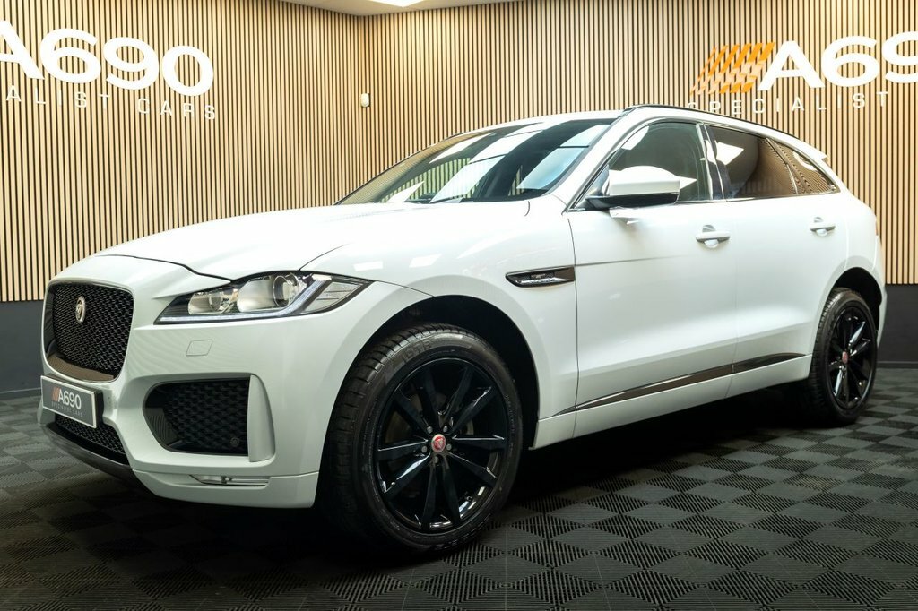 Jaguar F-Pace 2L Chequered Flag CK70GZL White #3