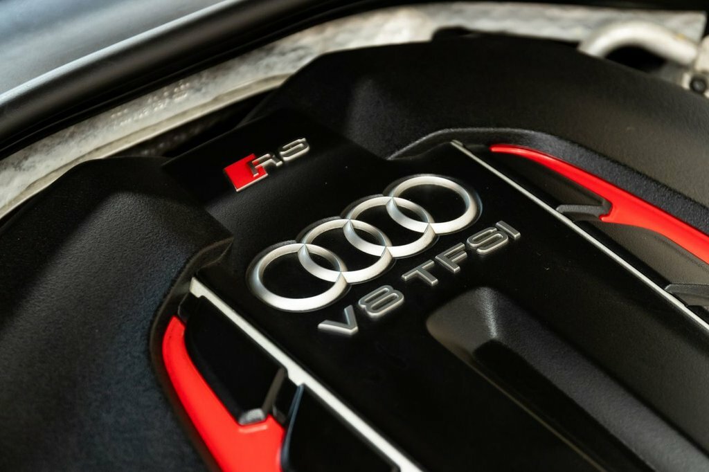 Audi RS6 Avant Estate Black #56