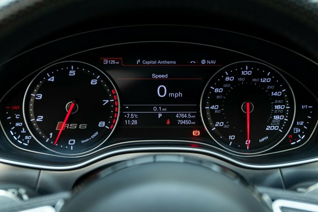 Audi RS6 Avant Estate Black #24