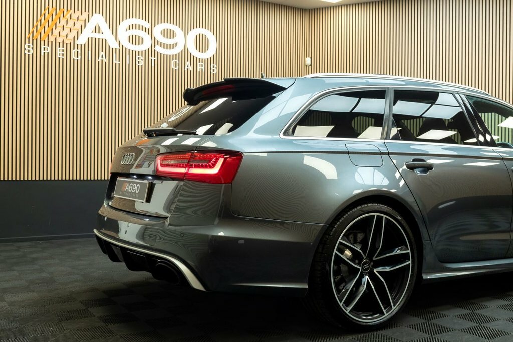 Audi RS6 Avant Estate Black #13