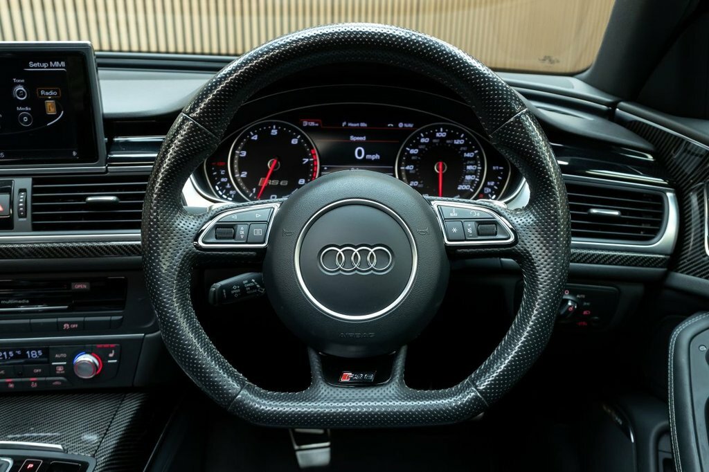 Audi RS6 Avant Estate Black #22