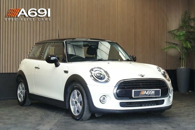 Mini Hatch 1.5 Cooper Classic Hatchback Eur Black