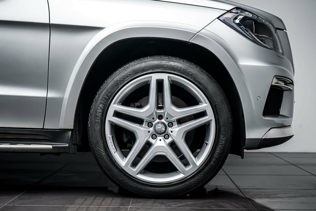 Mercedes-Benz GL Class #10