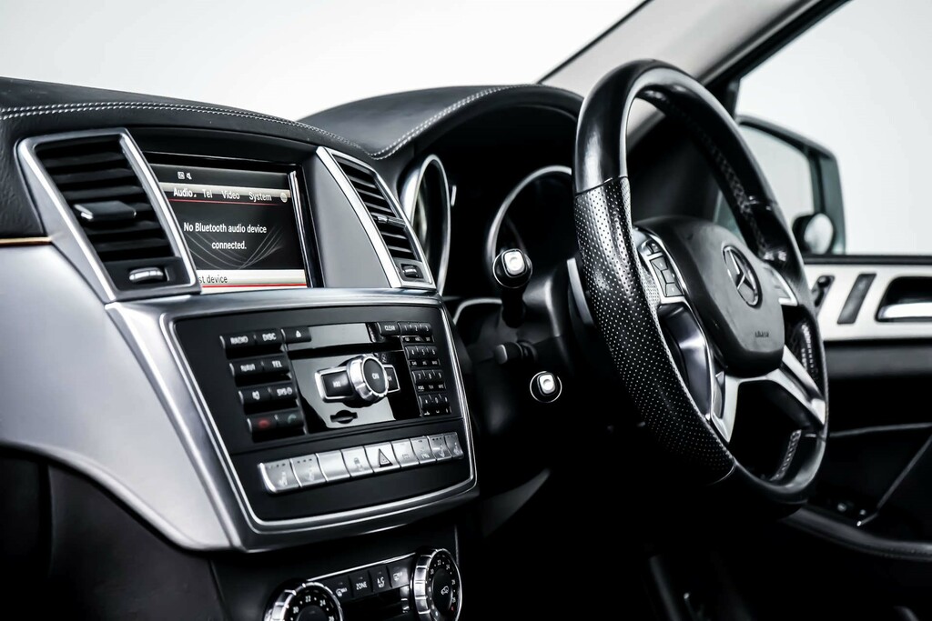 Mercedes-Benz GL Class #22