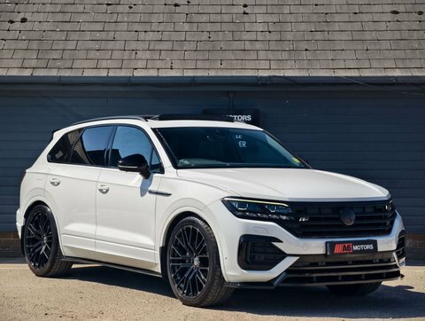Volkswagen Touareg 3.0 Touareg V6 DE20RZD White #2