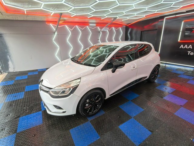 Renault Clio 1.2 16V Dynamique Nav Hatchback WR17AVV White #6