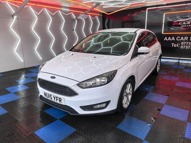 Ford Focus 1.6 Tdci Zetec Hatchback Euro 5 NU15YFR White #5