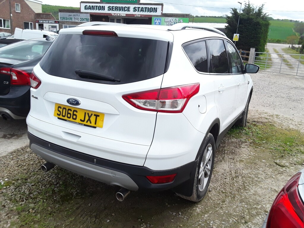 Ford Kuga Suv 2.0 Tdci Zetec 2016 SO66JXT White #6
