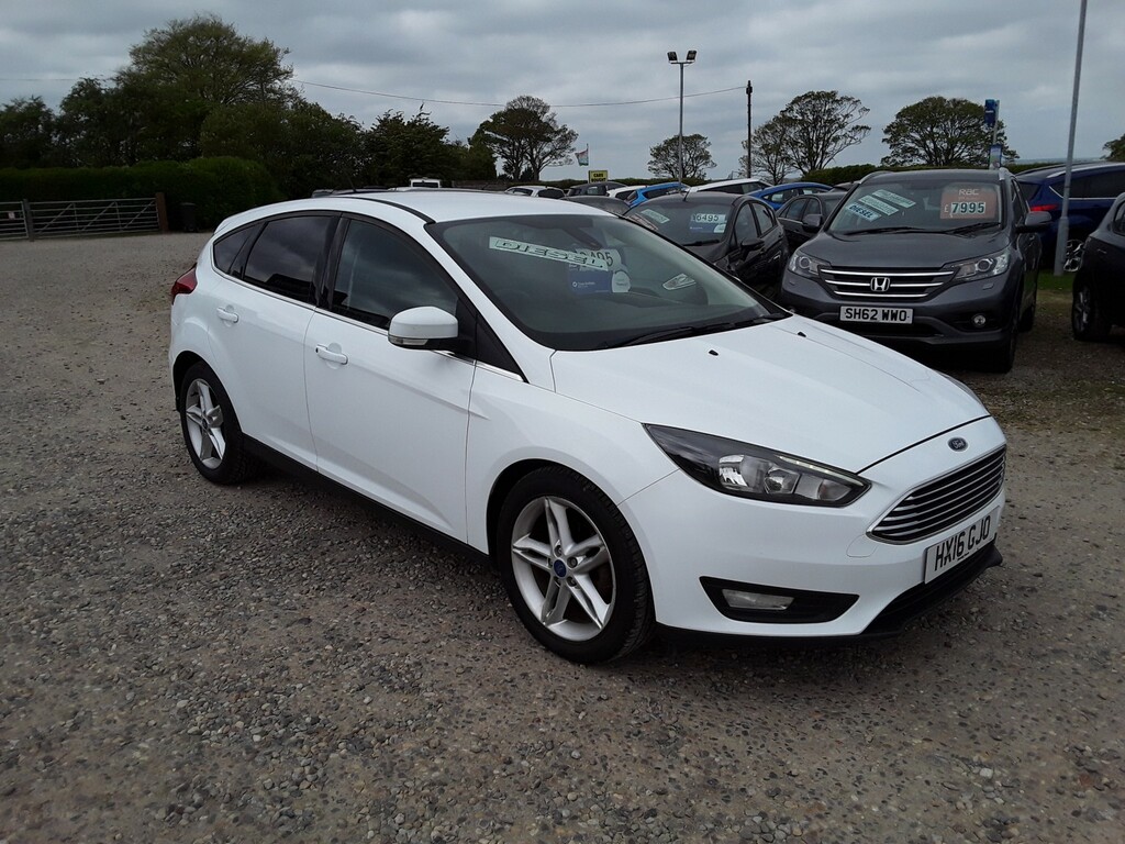 Ford Focus Hatchback 1.5 Tdci Zetec 2016 White