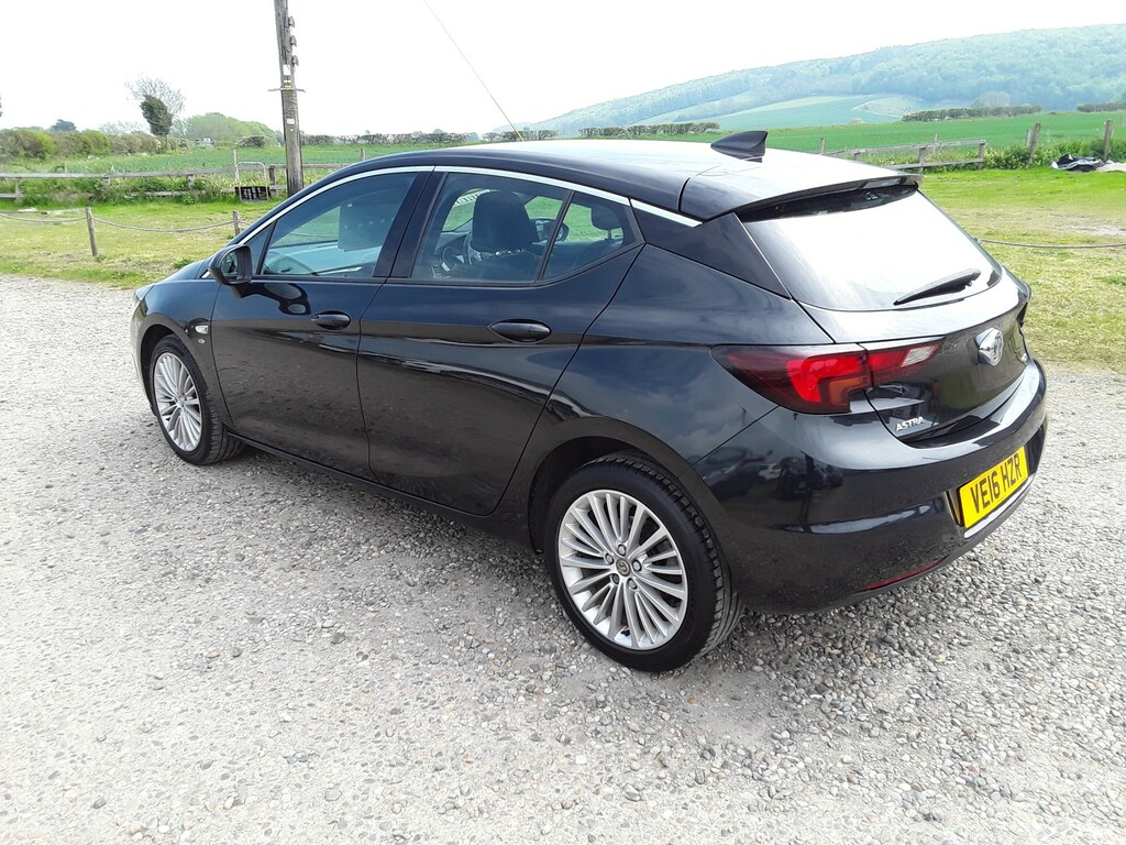 Vauxhall Astra Hatchback 1.6 Cdti Blueinjection Elite Nav 2016 VE16HZR Black #5