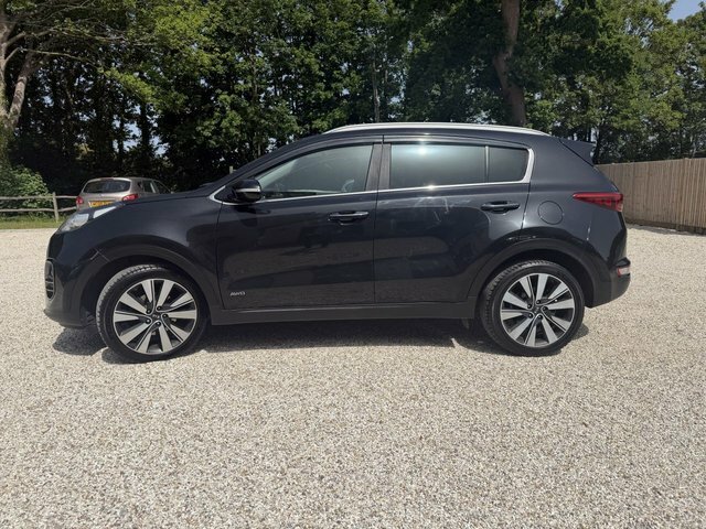 Kia Sportage 2.0 Crdi Kx-3 Suv Awd Euro 6 134 AV17HGJ Black #5