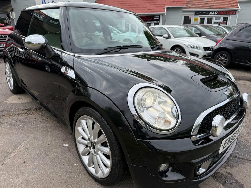 Mini Hatch 1.6 Cooper S Steptronic Euro 5 Black
