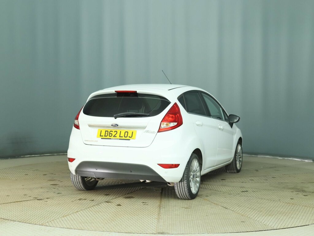 Ford Fiesta 1.4 Titanium LD62LOJ White #2