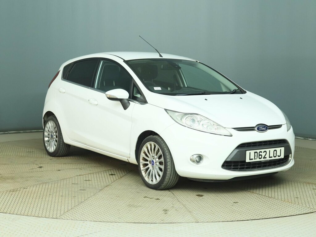 Ford Fiesta 1.4 Titanium LD62LOJ White #4