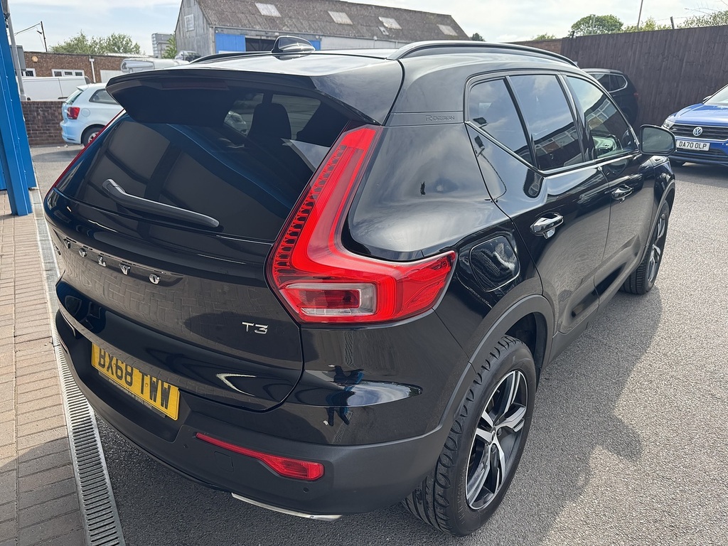 Volvo XC40 T3 R-design U15491418 Ulez BX68TWW Black #5