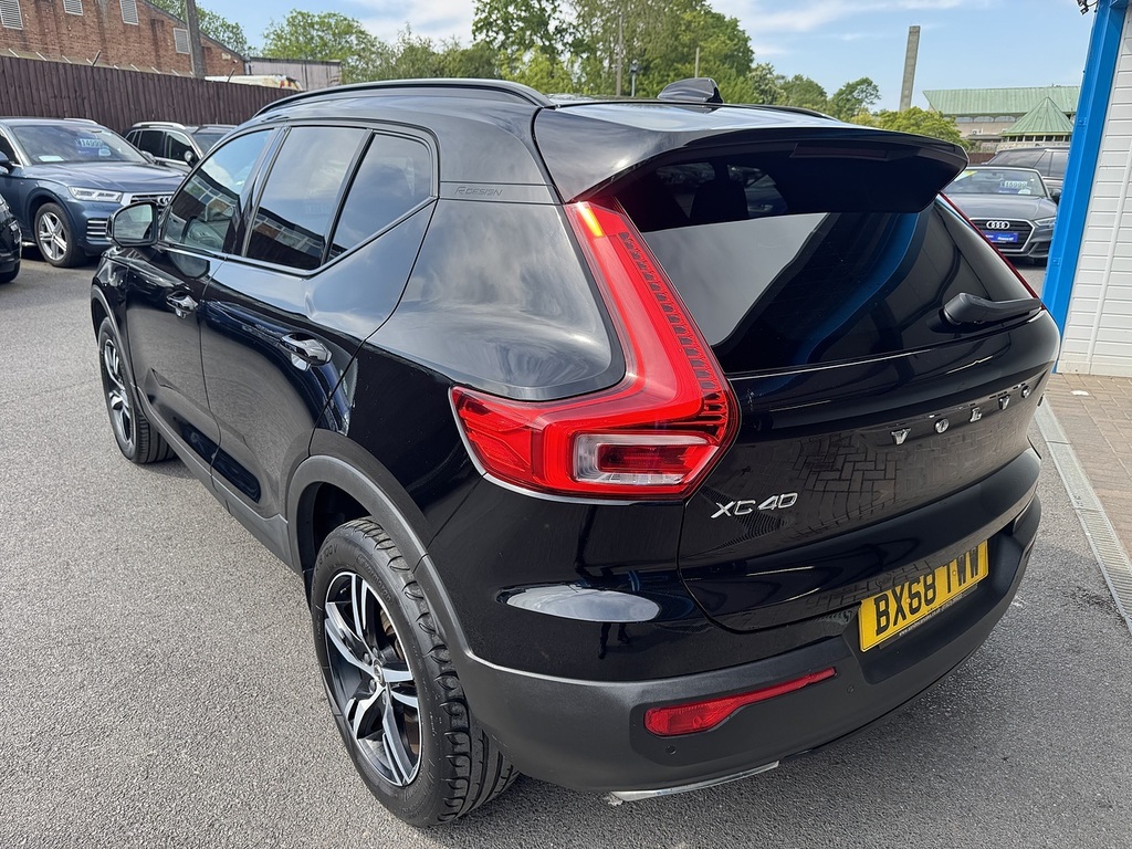 Volvo XC40 T3 R-design U15491418 Ulez BX68TWW Black #6
