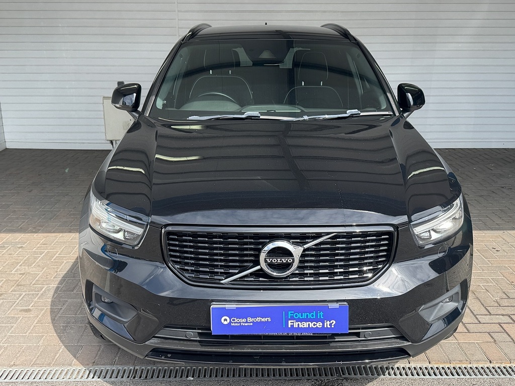 Volvo XC40 T3 R-design U15491418 Ulez BX68TWW Black #2
