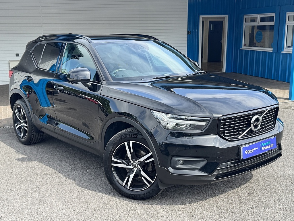 Volvo XC40 T3 R-design U15491418 Ulez Black