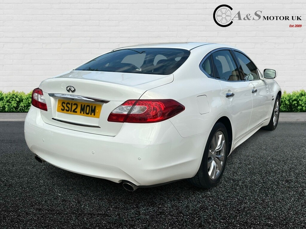 Infiniti M Saloon 3.5 35H V6 Gt Premium 201212 SS12MOM White #4