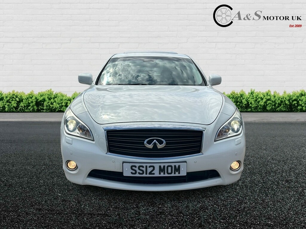 Infiniti M Saloon 3.5 35H V6 Gt Premium 201212 SS12MOM White #2