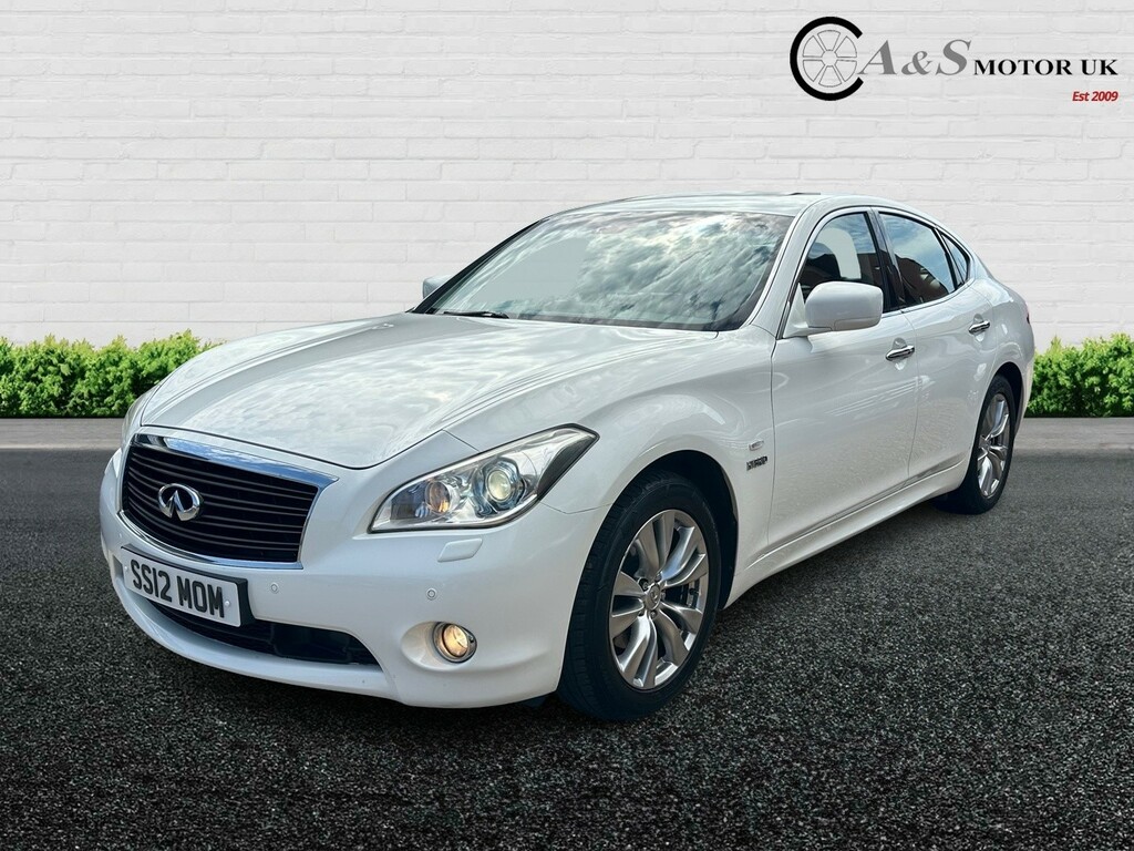 Infiniti M Saloon 3.5 35H V6 Gt Premium 201212 SS12MOM White
