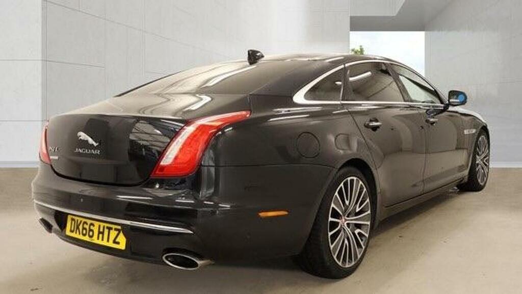 Jaguar XJ Saloon 3.0D V6 Euro 6 Ss Black #6