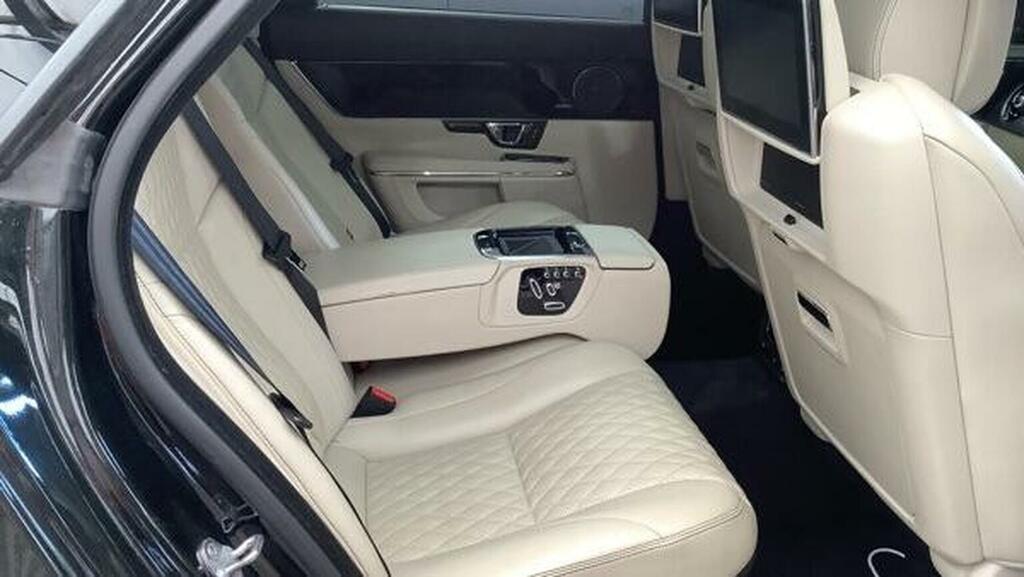 Jaguar XJ D V6 Luxury Red #9