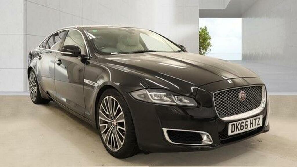 Jaguar XJ Saloon 3.0D V6 Euro 6 Ss Black