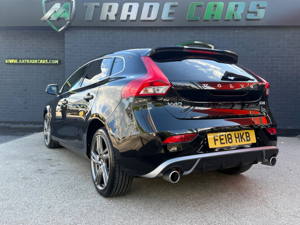 Volvo V40 D4 R-design Pro Black #5