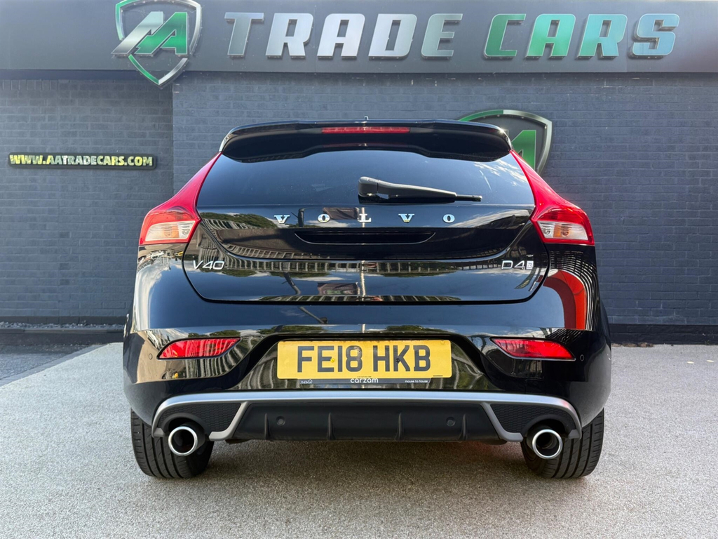 Volvo V40 D4 R-design Pro Black #6