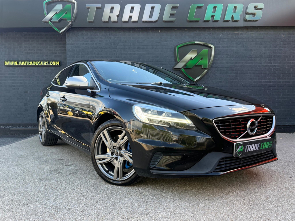 Volvo V40 D4 R-design Pro Black