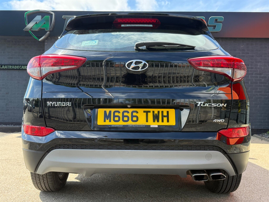 Hyundai Tucson Suv ET66HWD Black #6