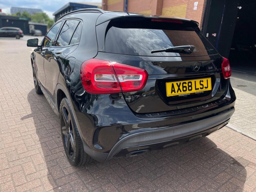 Mercedes-Benz GLA Class 1.6 Gla200 Amg Line 7G-dct Euro 6 Ss AX68LSJ Black #4