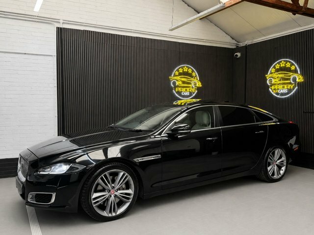 Jaguar XJ 3.0D V6 Saloon Euro Black #3