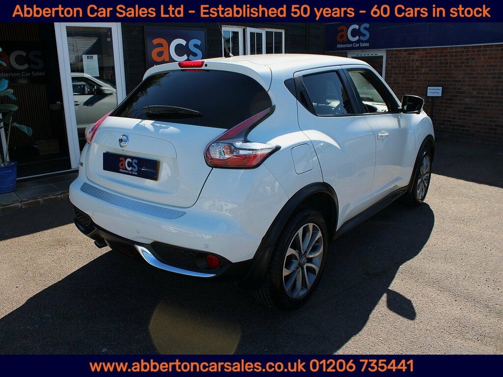 Nissan Juke Tekna White #3