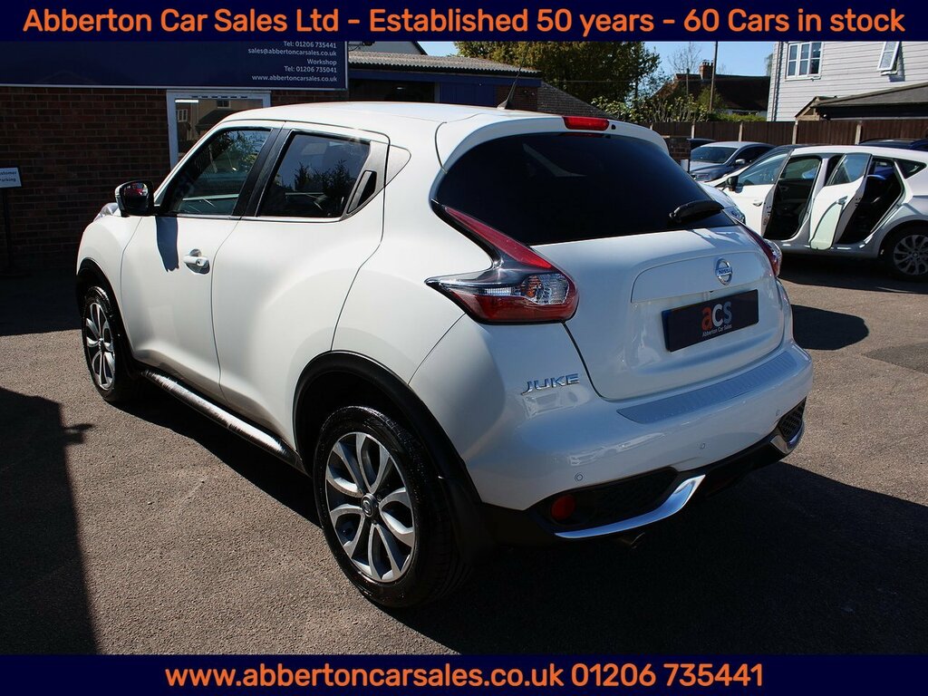 Nissan Juke Tekna White #4