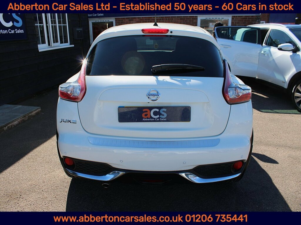 Nissan Juke Tekna White #5