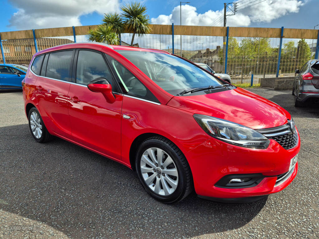 Vauxhall Zafira Tourer 1.4T Energy DJZ6111 Red #3