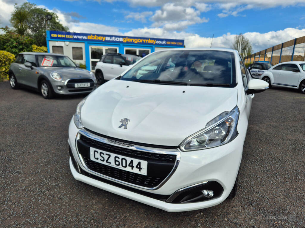 Peugeot 208 1.2 Puretech 82 Signature Start Stop CSZ6044 White #3