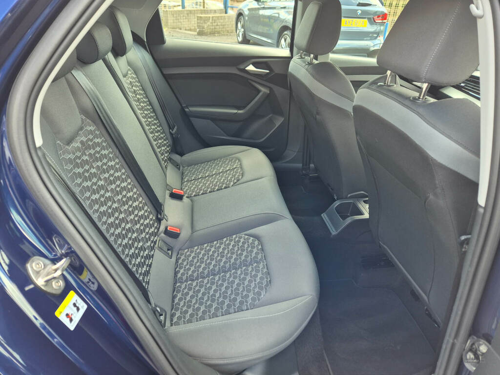 Audi A1 25 Tfsi Sport XGZ8350 Blue #4