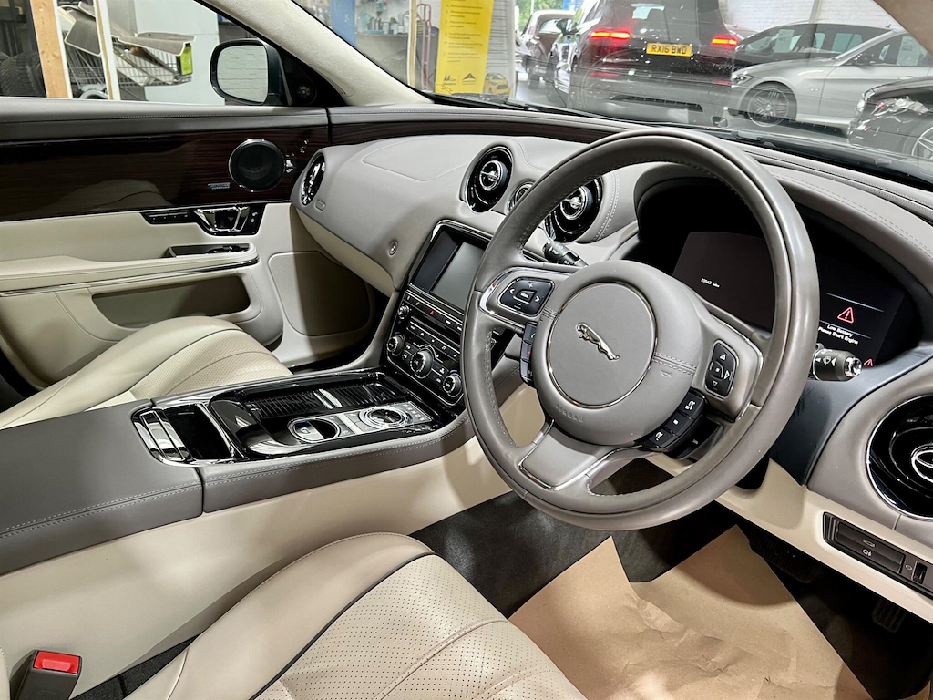 Jaguar XJ 3.0D V6 Portfolio Euro 5 Ss Grey #4