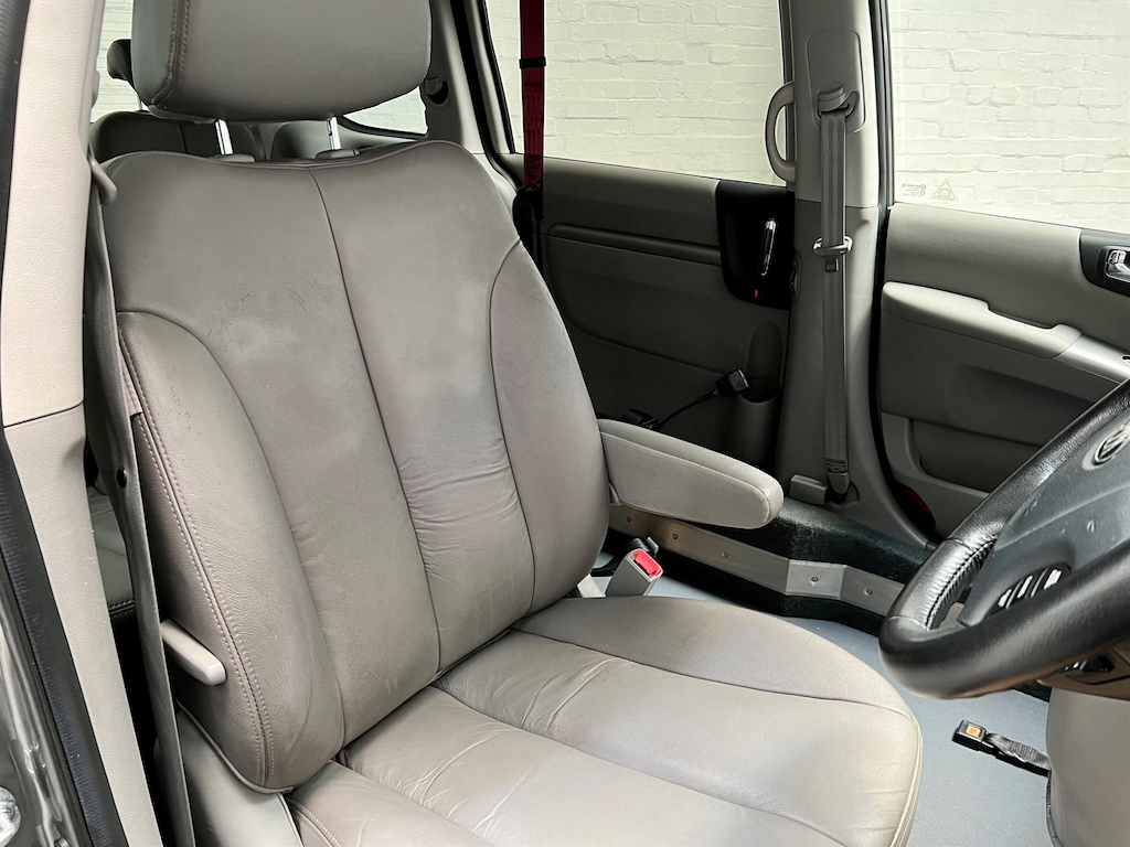 Kia Sedona 2.2 Crdi 3 Silver #5