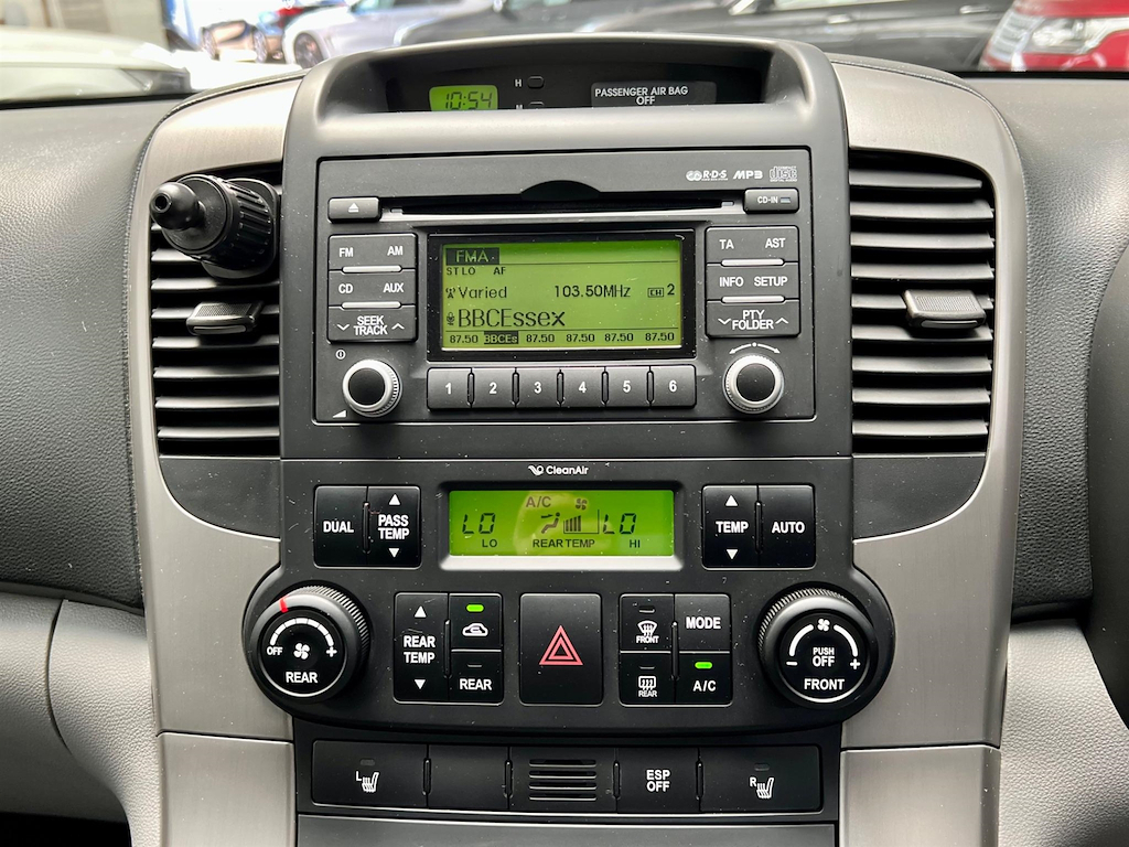 Kia Sedona 2 Black #26
