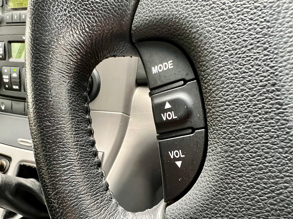 Kia Sedona 2 Black #16
